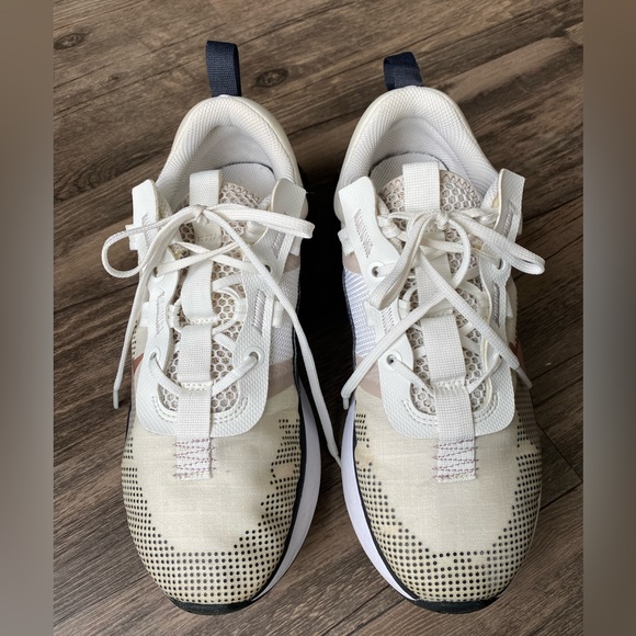 Nike Air Max 2021 Sneakers Size 6Y Women’s Size 7.5 Athletic Shoes - Picture 5 of 13